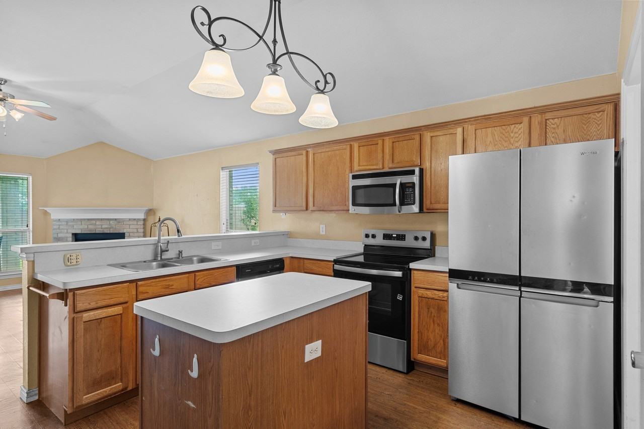 100 Lipan St - Photo 7 of 31