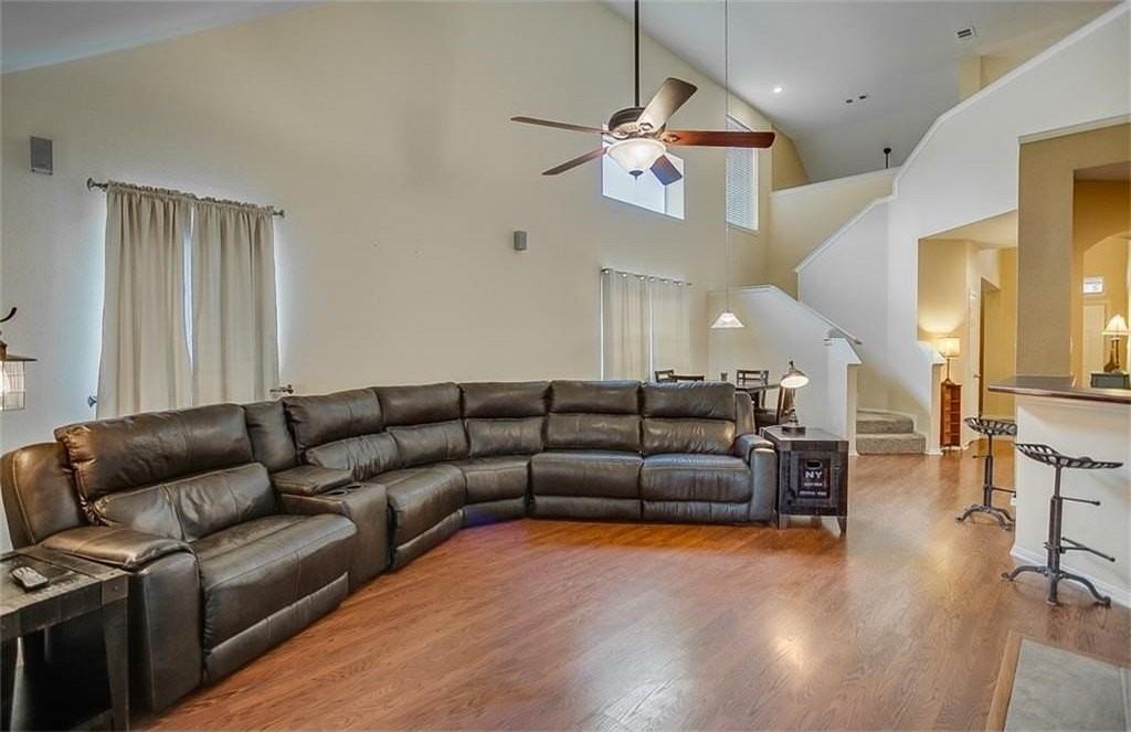 1550 Providence Blvd - Photo 5 of 33