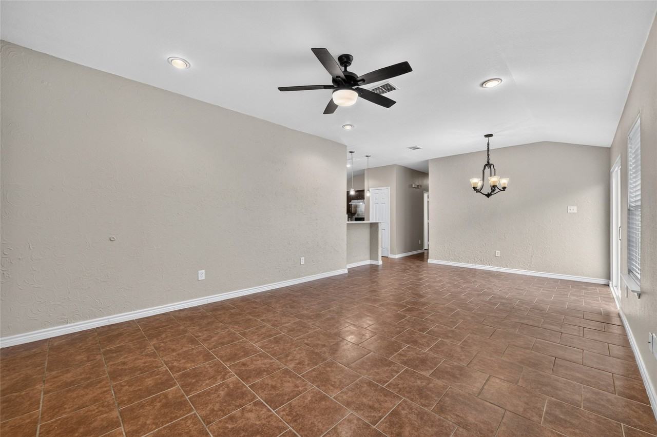 756 River Garden Dr - Photo 6 of 21