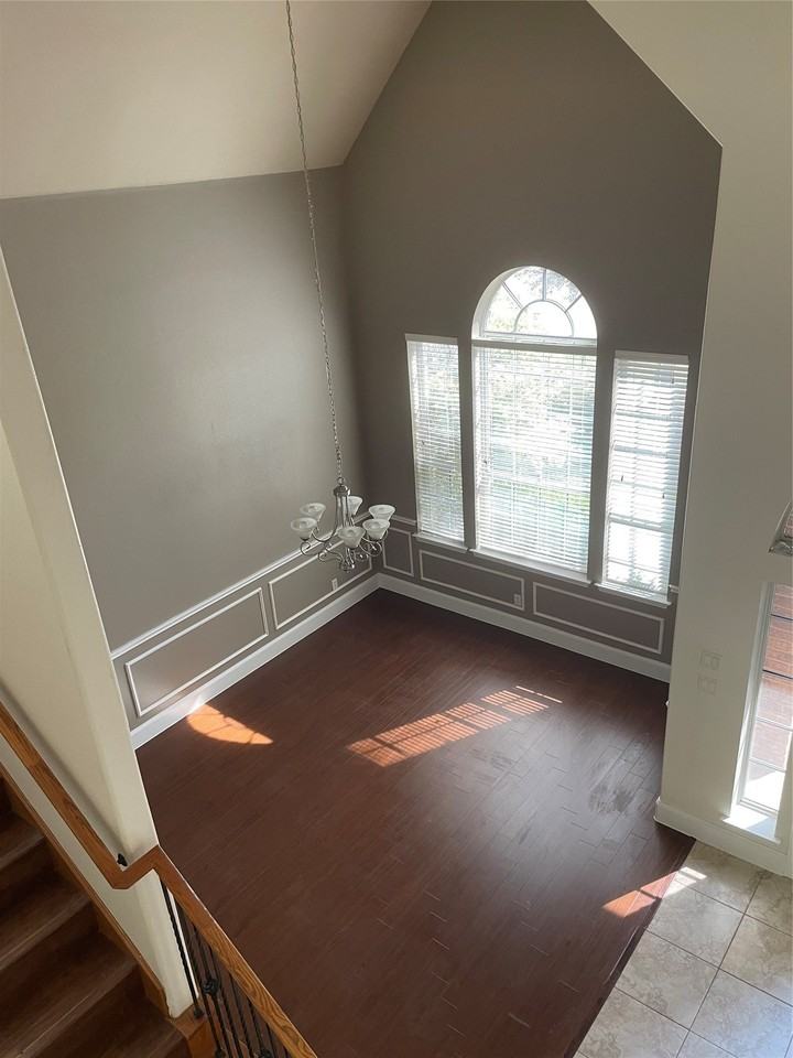 3712 Landsdowne Dr - Photo 6 of 35