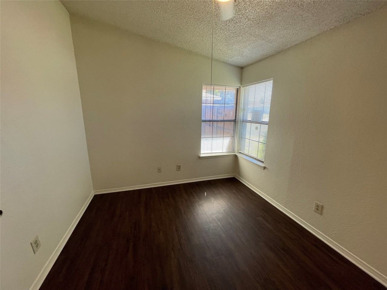 1708 Carrington Dr - Photo 7 of 9