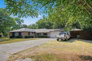 737 Judy Ln - Photo 1 of 1