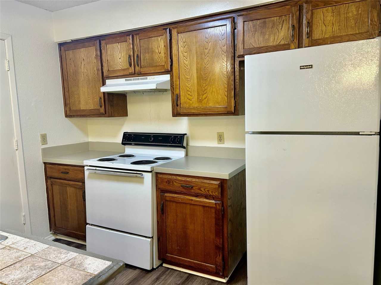 2307 Lido Ln - Photo 6 of 23