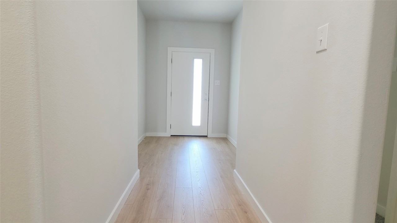 3604 High Valley Dr - Photo 3 of 29
