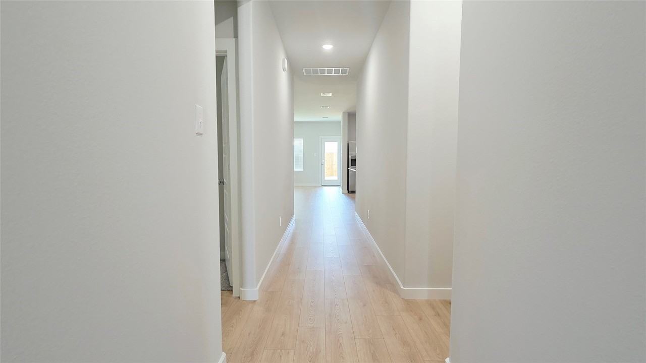 3604 High Valley Dr - Photo 4 of 29