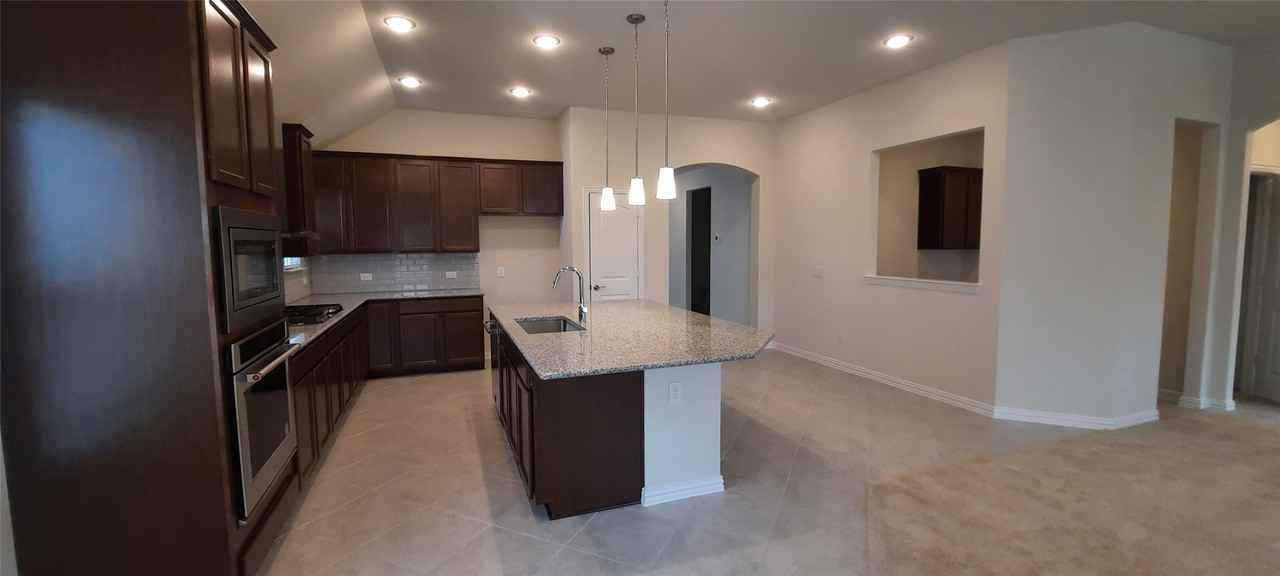 11516 Meadow Gale Ct - Photo 5 of 37