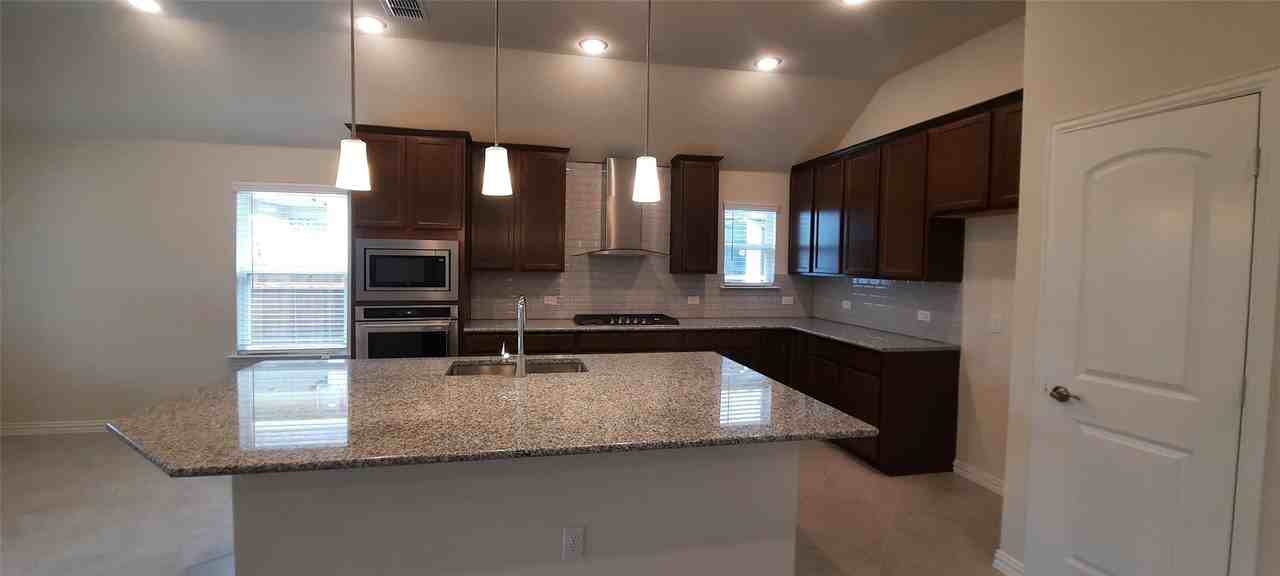 11516 Meadow Gale Ct - Photo 6 of 37
