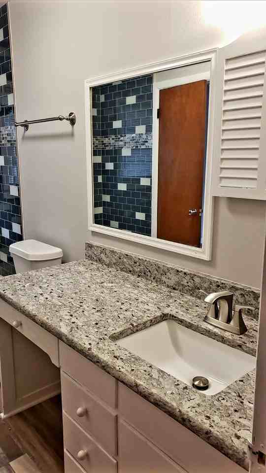 1900 Harrison Ave - Photo 7 of 9