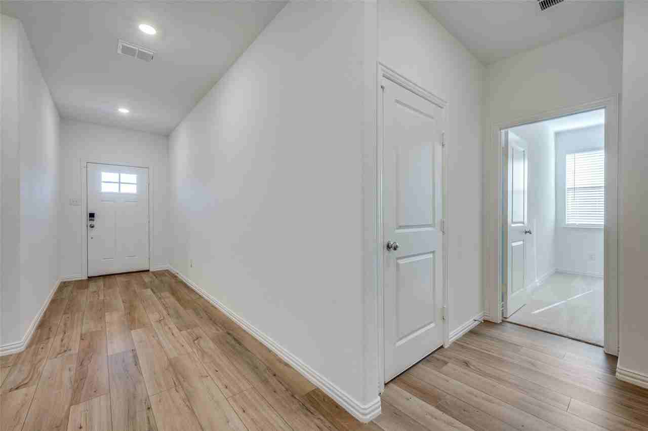 4016 Kaufman Ct - Photo 2 of 25