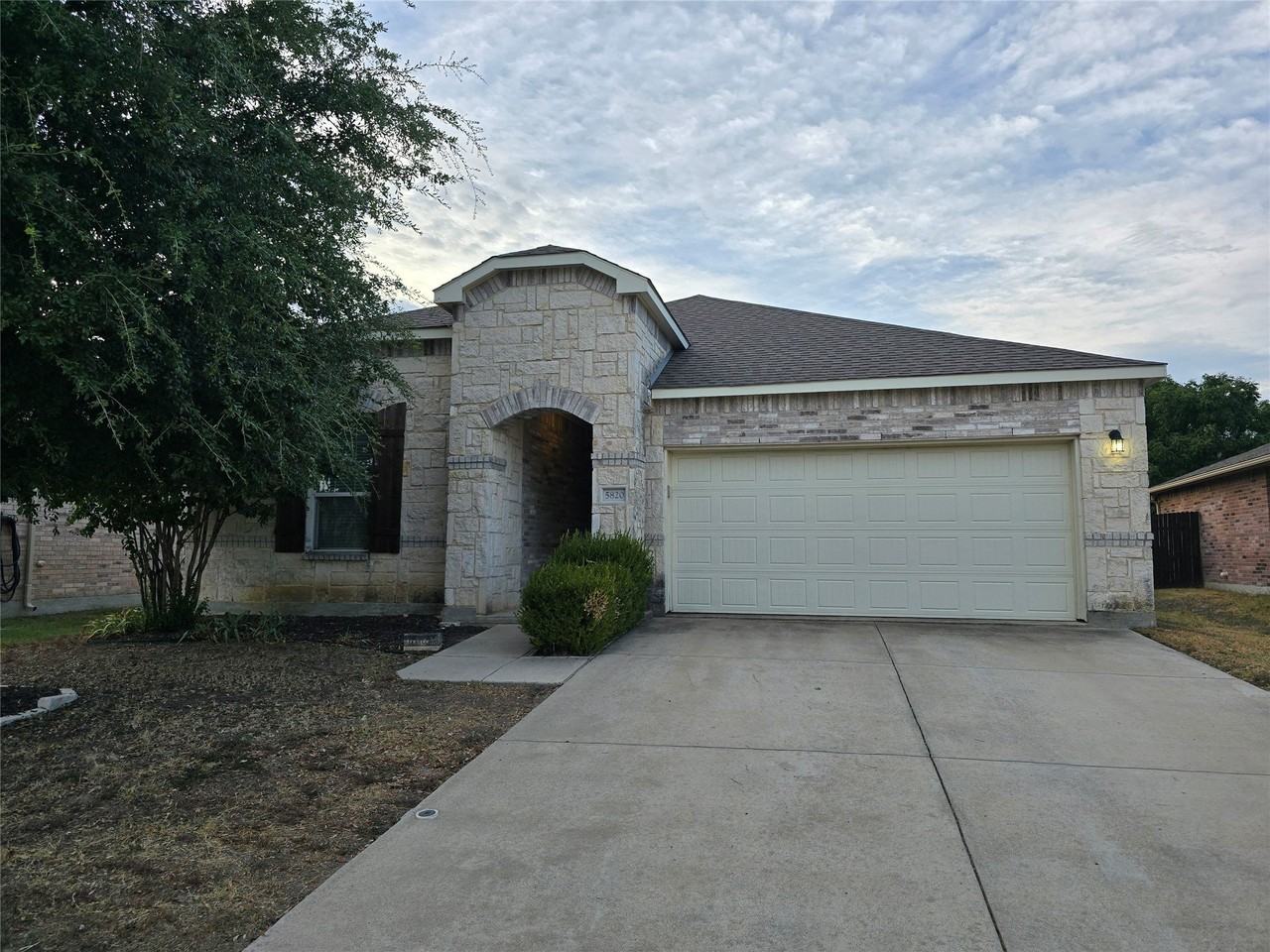 5820 Mirror Ridge Dr - Photo 2 of 24