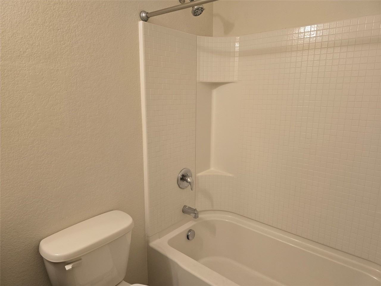5820 Mirror Ridge Dr - Photo 6 of 24