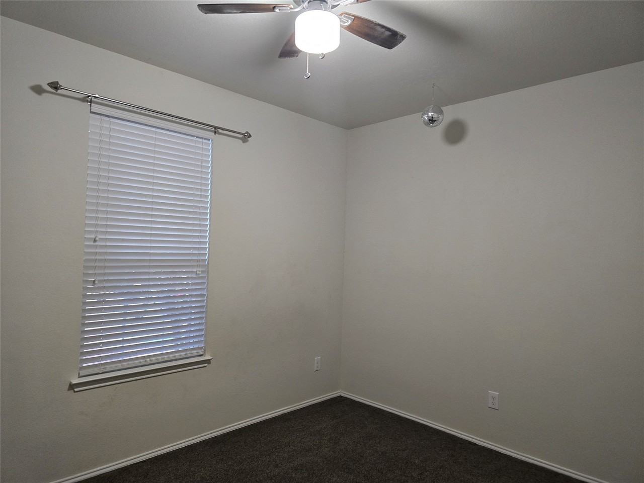 5820 Mirror Ridge Dr - Photo 7 of 24