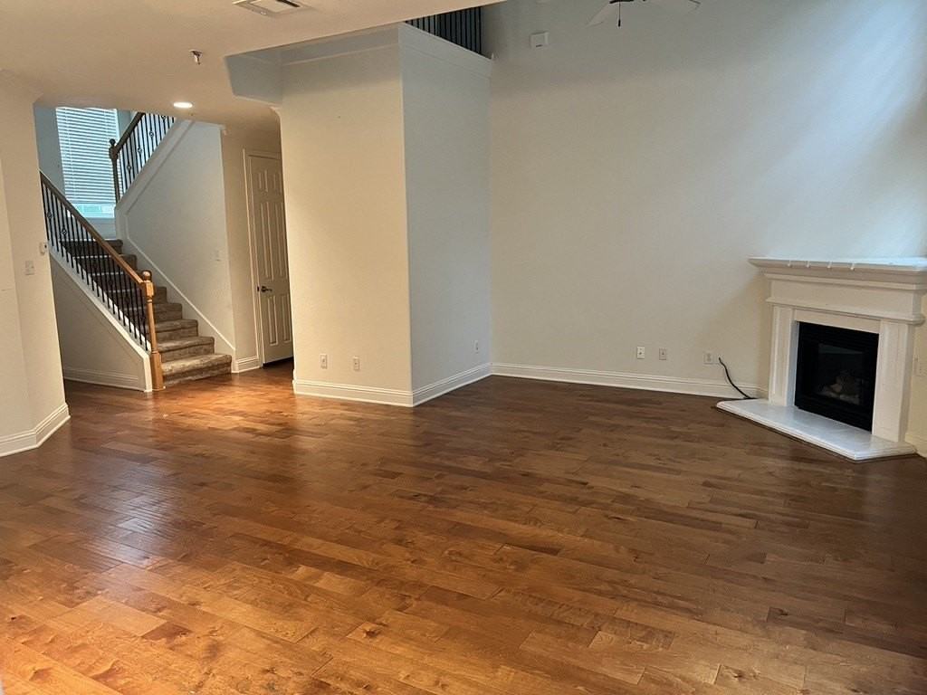 4444 Jardin St - Photo 2 of 16