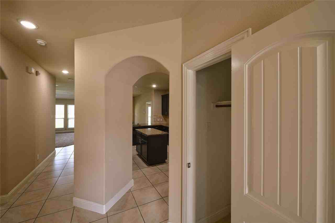 3720 Kendall - Photo 3 of 16