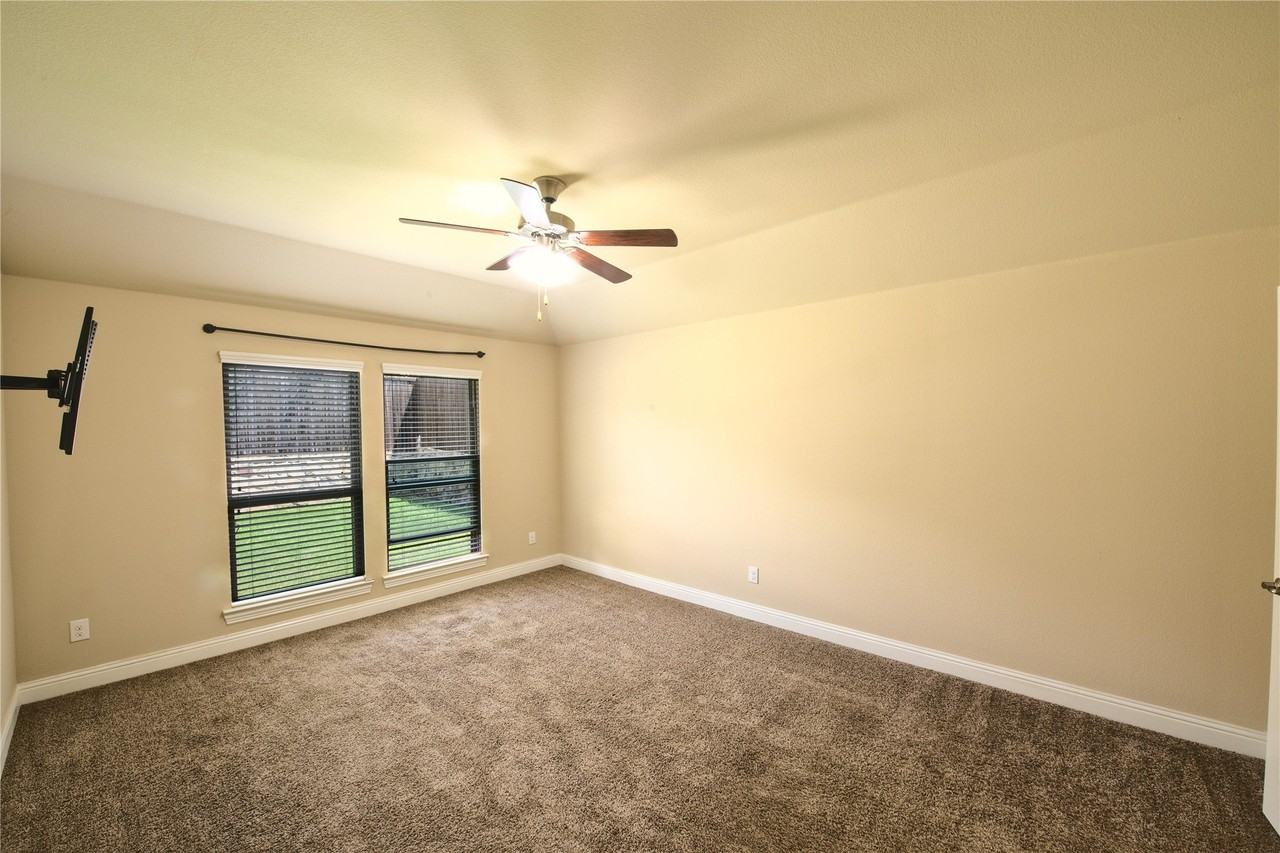 3720 Kendall - Photo 5 of 16