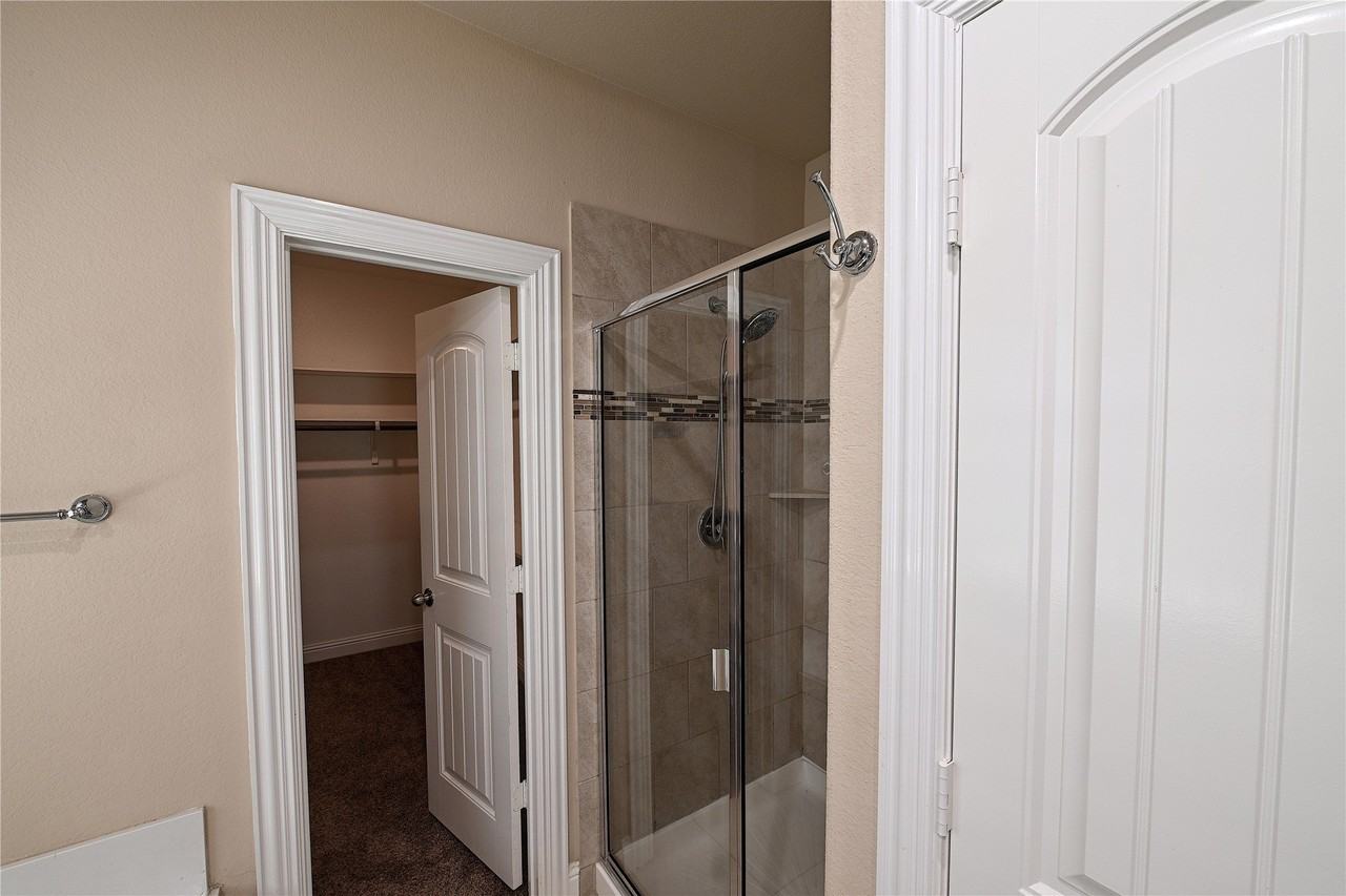 3720 Kendall - Photo 6 of 16