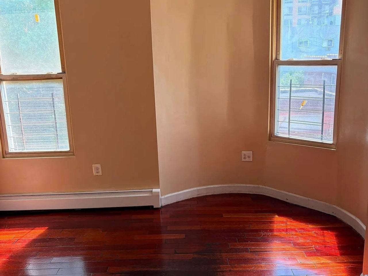 727 E 213th St #2 - Photo 7 of 11