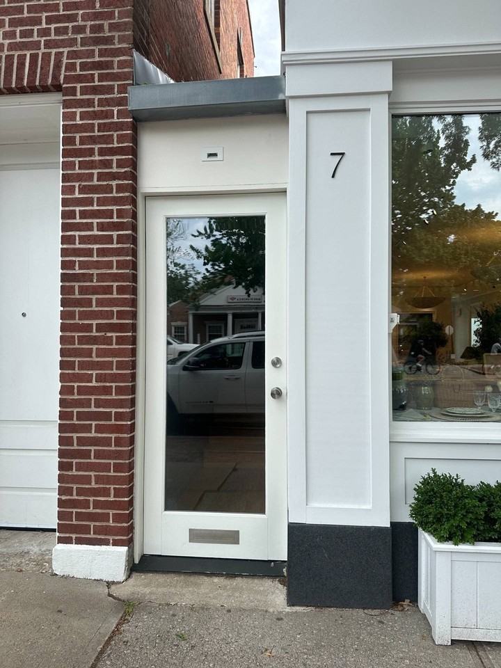 7 Newtown Ln - Photo 2 of 10