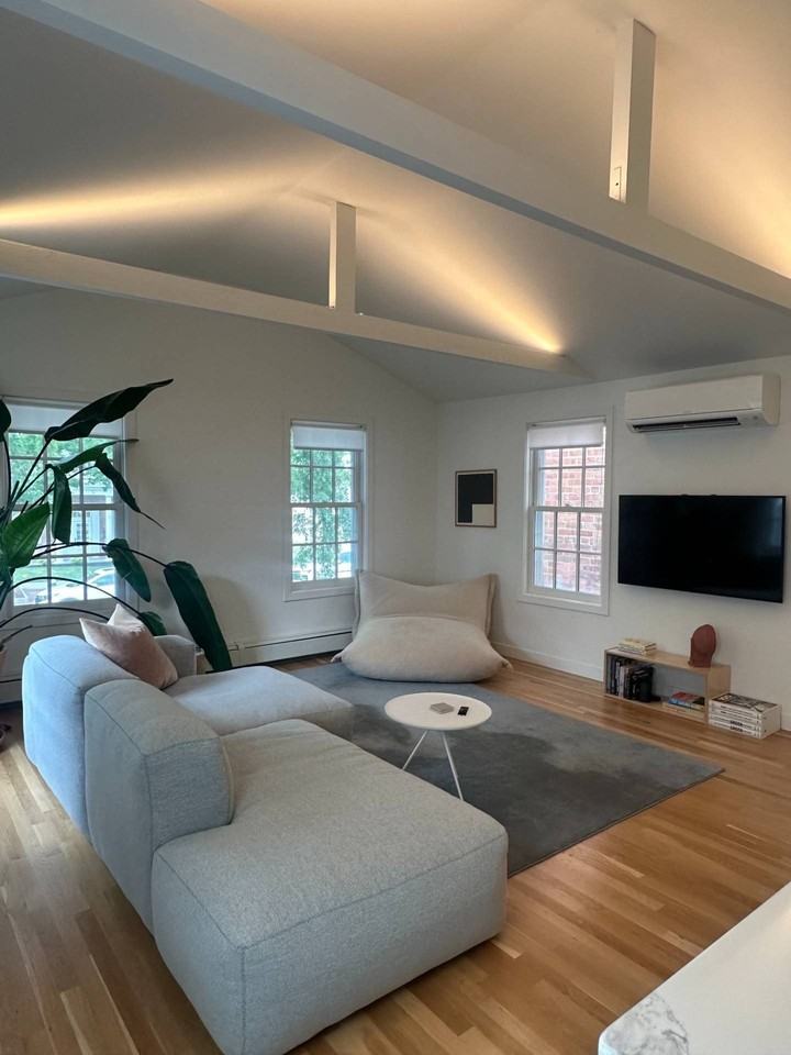 7 Newtown Ln - Photo 7 of 10