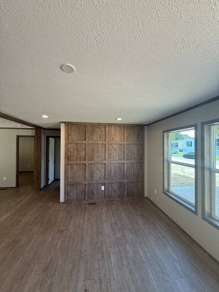 18B Buddy Blvd - Photo 3 of 7