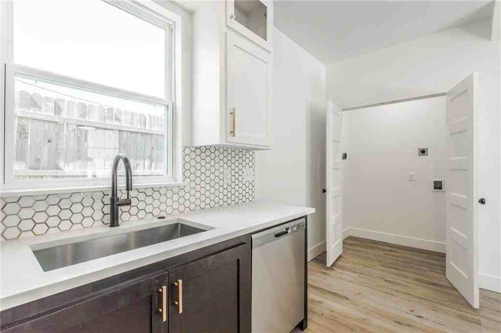 1112 Nw 79th St - Photo 2 of 17