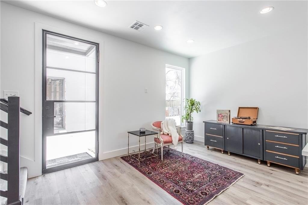 1112 Nw 79th St - Photo 6 of 17