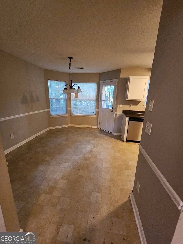553 Wren Walk - Photo 6 of 24