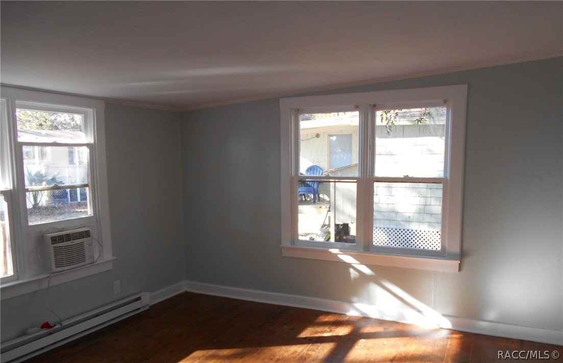 122 Ne 4th Ave - Photo 7 of 9