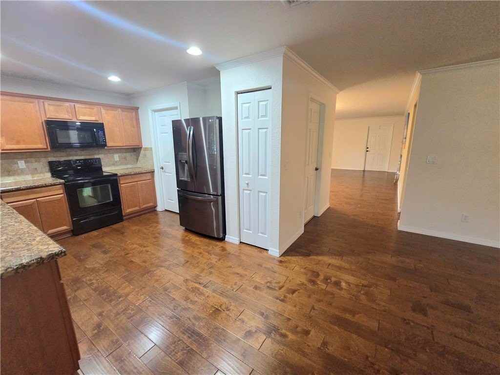 5595 45th Ave - Photo 6 of 34