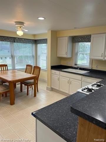 903 S Main St - Photo 4 of 11