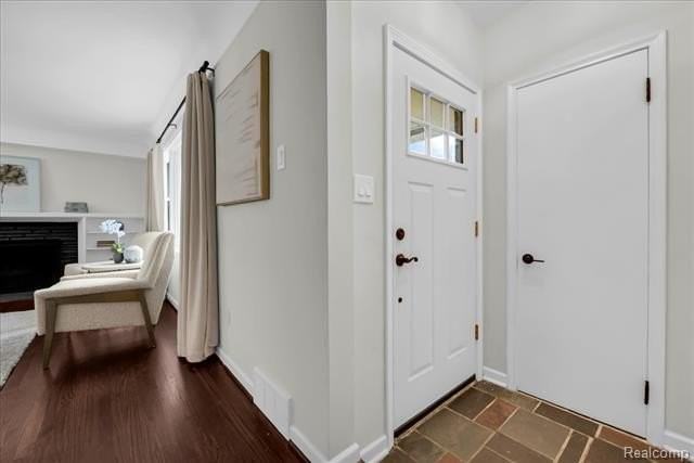 4419 Beverly Ct - Photo 3 of 21