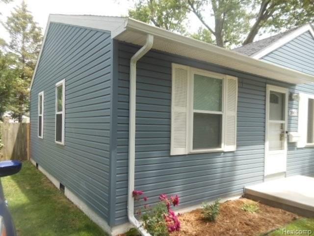 2005 Ardmore Dr - Photo 2 of 18