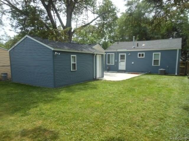 2005 Ardmore Dr - Photo 5 of 18
