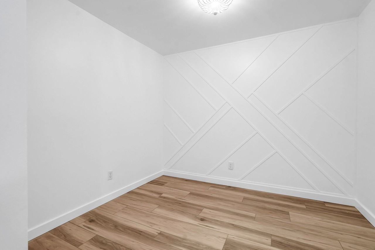 59 -12 Madison Street - Photo 6 of 10