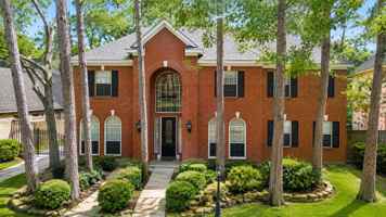 featured image of 12906 Golden Rainbow Dr