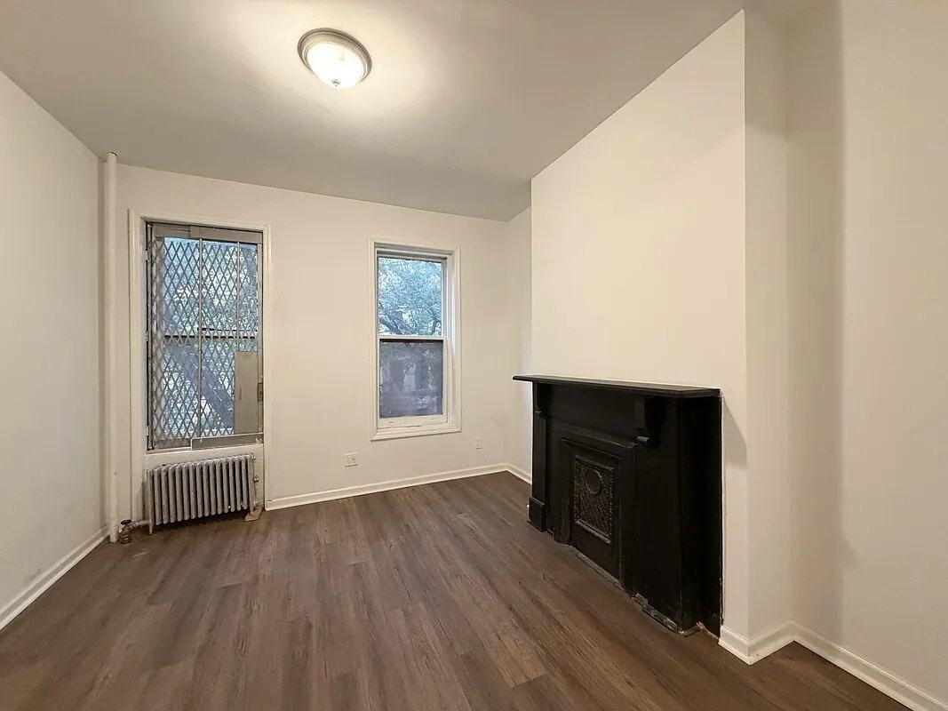 56 Morton St - Photo 5 of 5