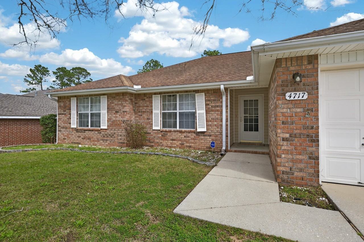 4717 Whitewater Ln - Photo 4 of 50