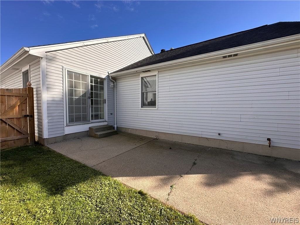 16 Hubbardston Pl - Photo 3 of 23