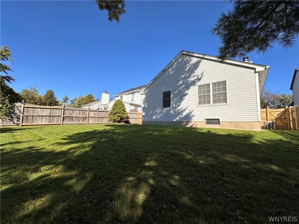16 Hubbardston Pl - Photo 5 of 23