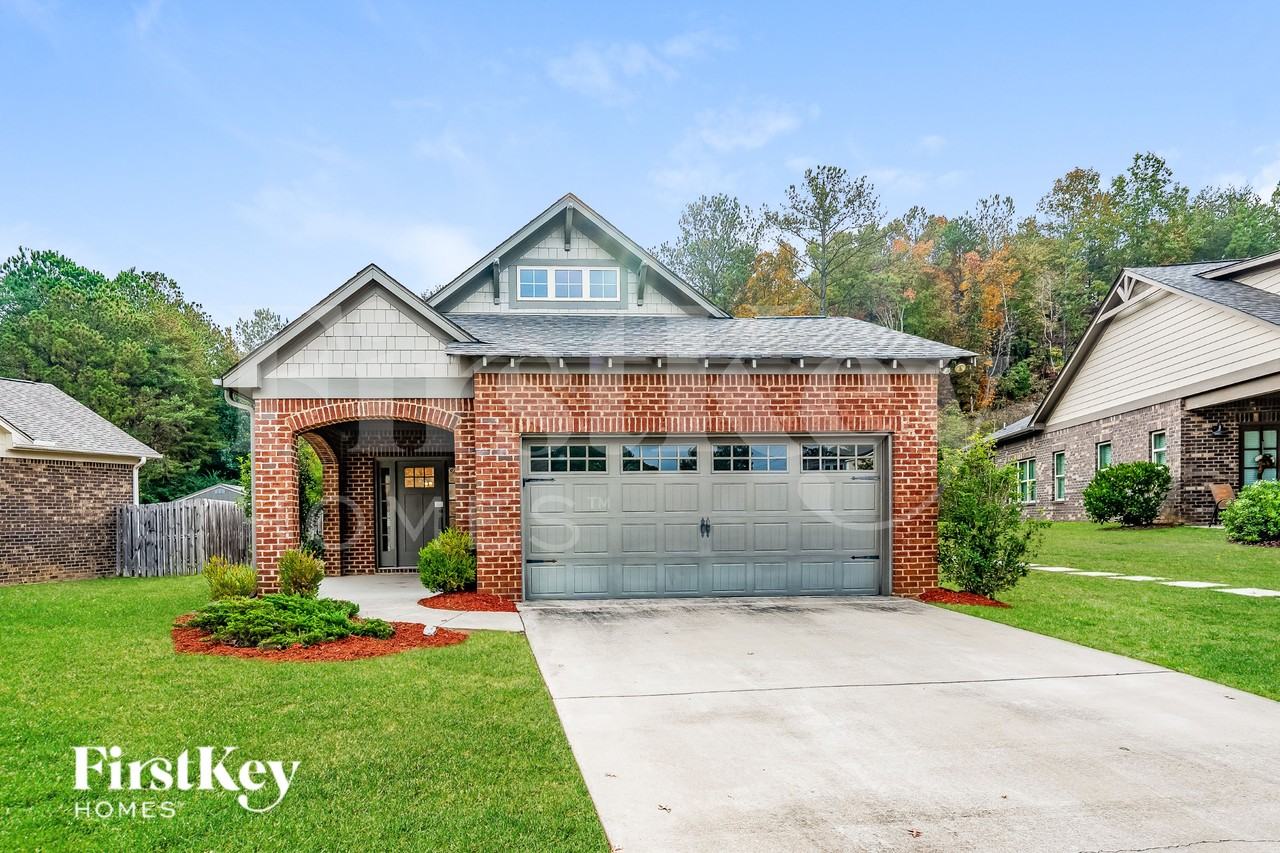 1462 Woodridge Pl