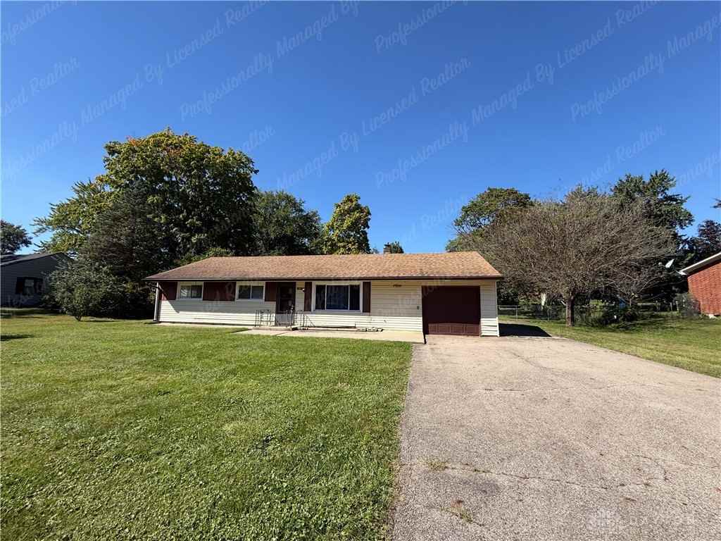 1927 N Central Dr - Photo 3 of 36