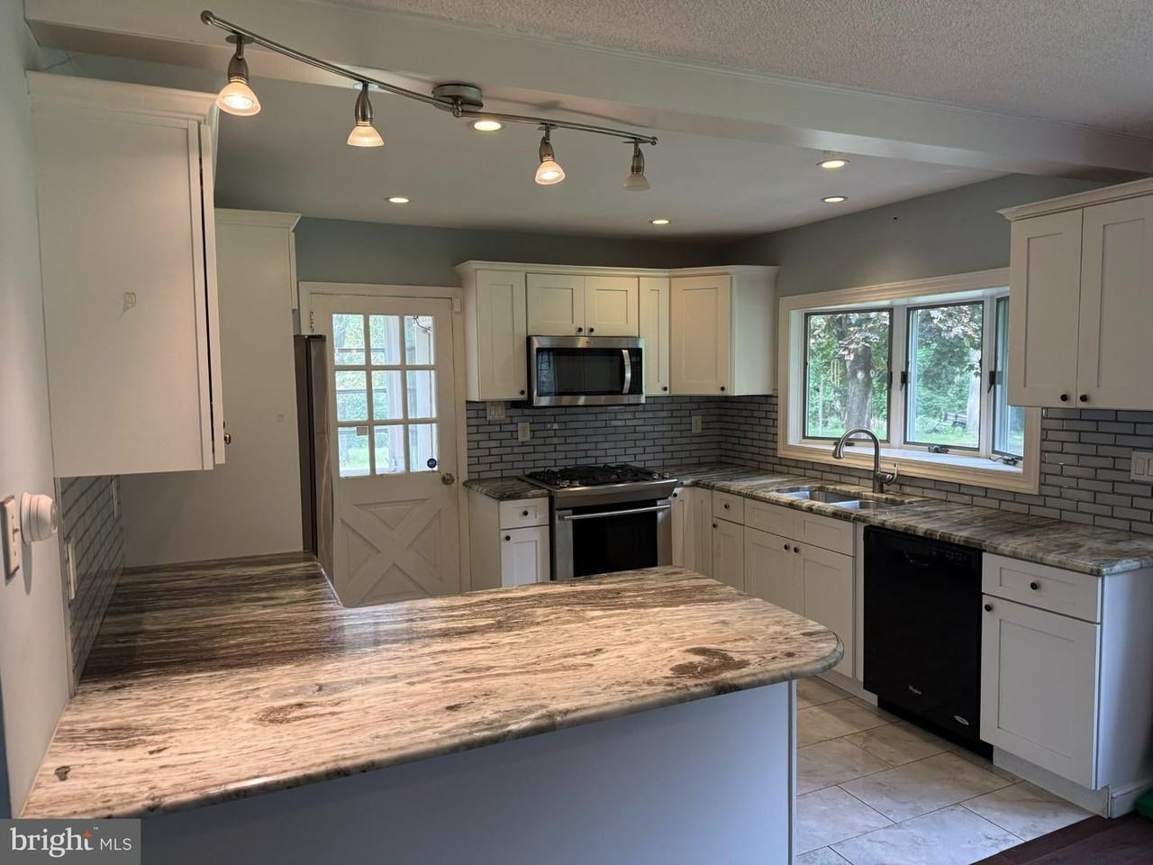 103 Watsontown New Freedom Rd - Photo 6 of 25