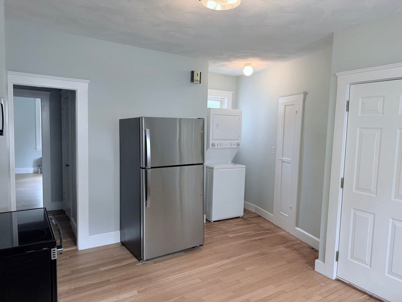 56 S Main St - Photo 4 of 26