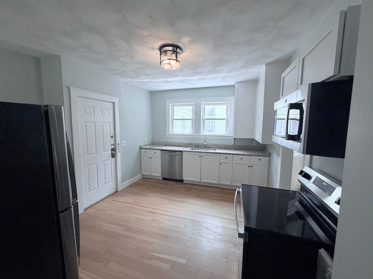 56 S Main St - Photo 7 of 26