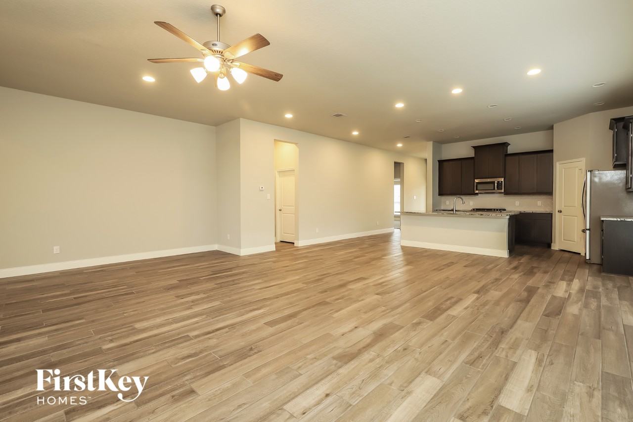 2980 Grove Way - Photo 4 of 15