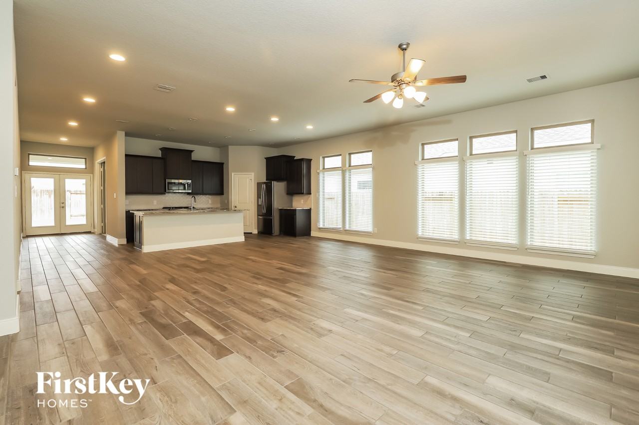 2980 Grove Way - Photo 5 of 15
