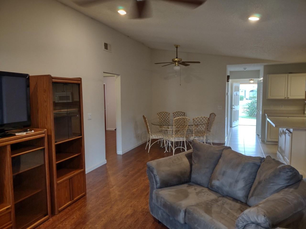 1120 Se Palm Beach Rd - Photo 3 of 21
