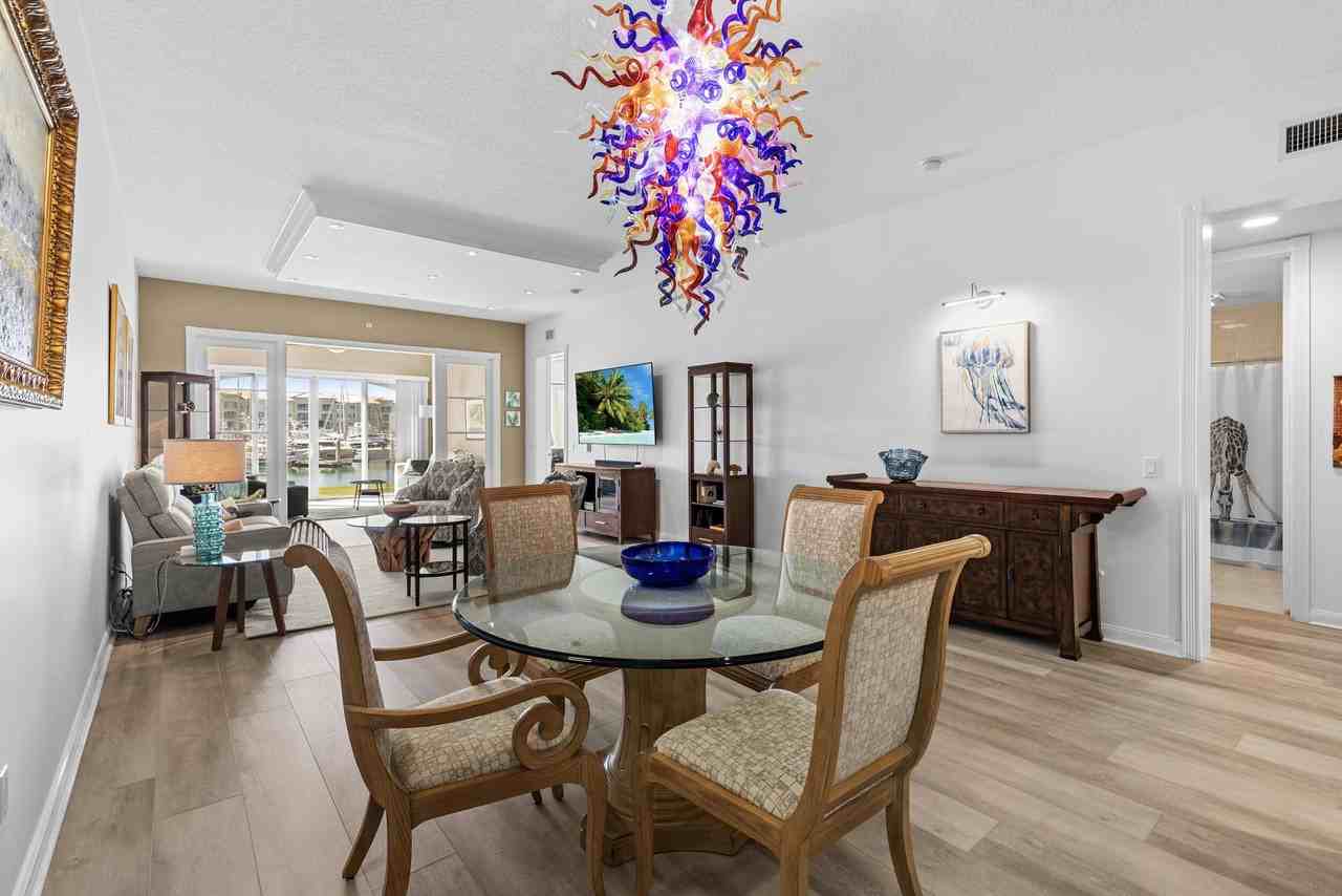 9 Harbour Isle Dr E #102 - Photo 7 of 40