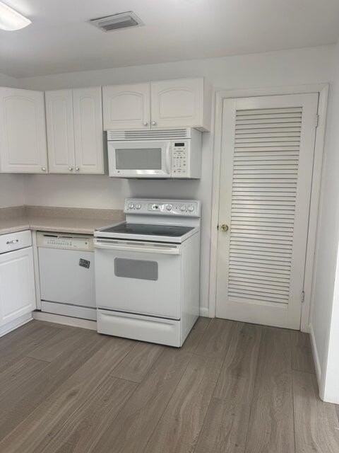 10789 N Military Trl #3 - Photo 4 of 29