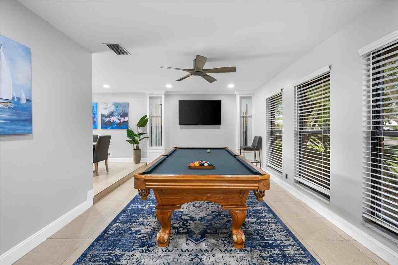 1225 Nw 111th Ave - Photo 4 of 37